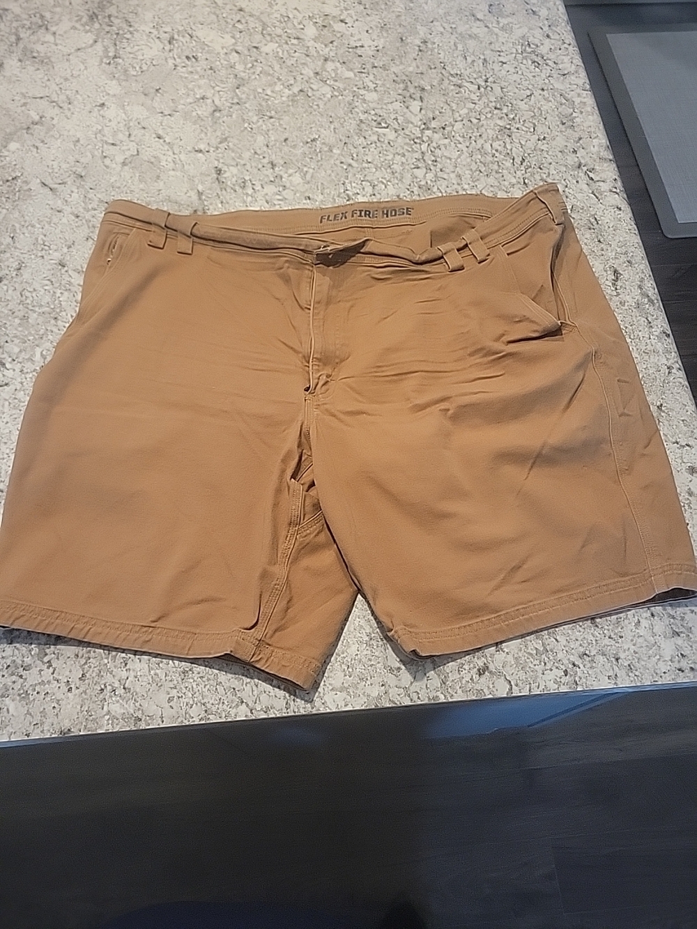Duluth Trading Co Tan Flex Fire Hose Men’s Hybrid Shorts